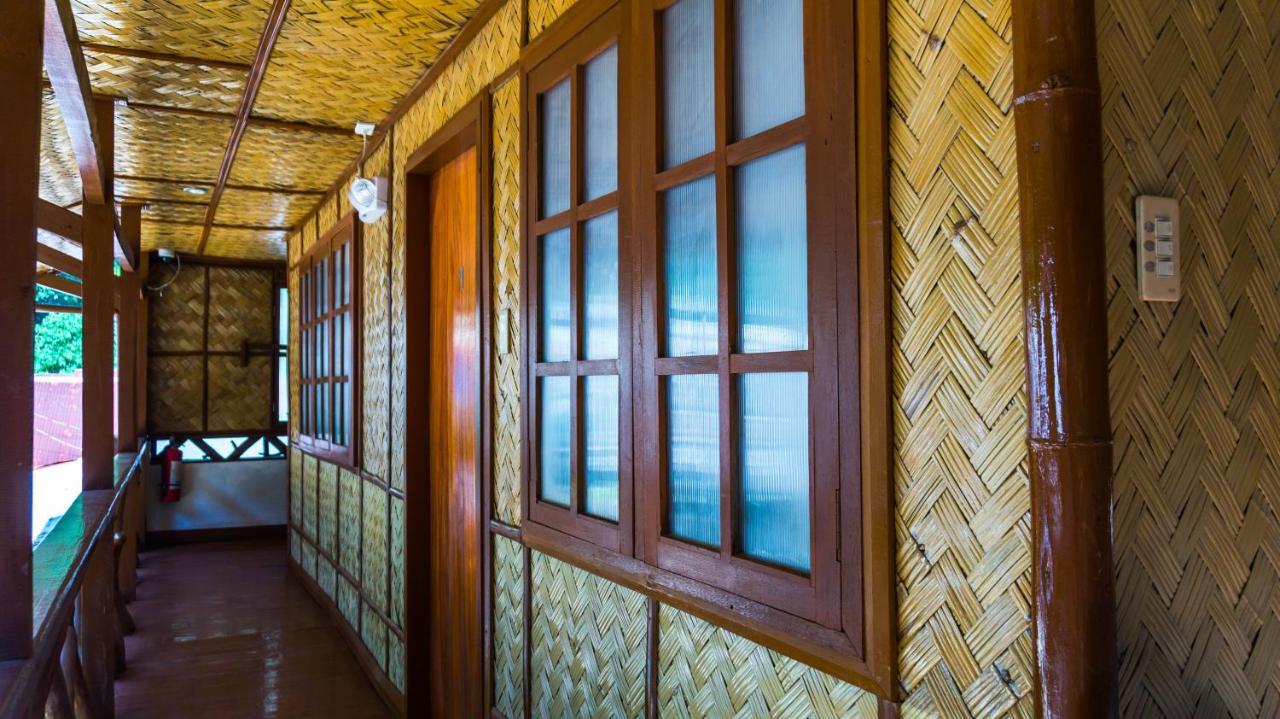 Ced Pension El Nido Exteriör bild